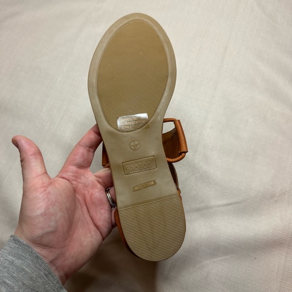 Sandals - Picture 4 of 4